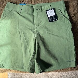 Columbia Women’s Olive Green Flat Front Shorts